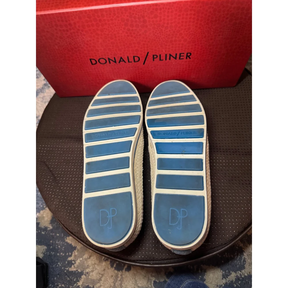 DONALD PLINER | Blue Embossed Suede Espadrille Loafers Size 5